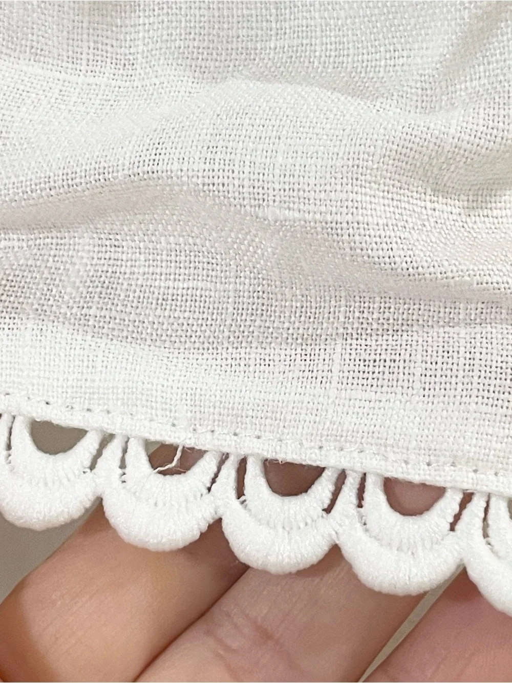 Reformation Simmie White Lace-Trim Puff Sleeve Linen Crop Blouse size 8